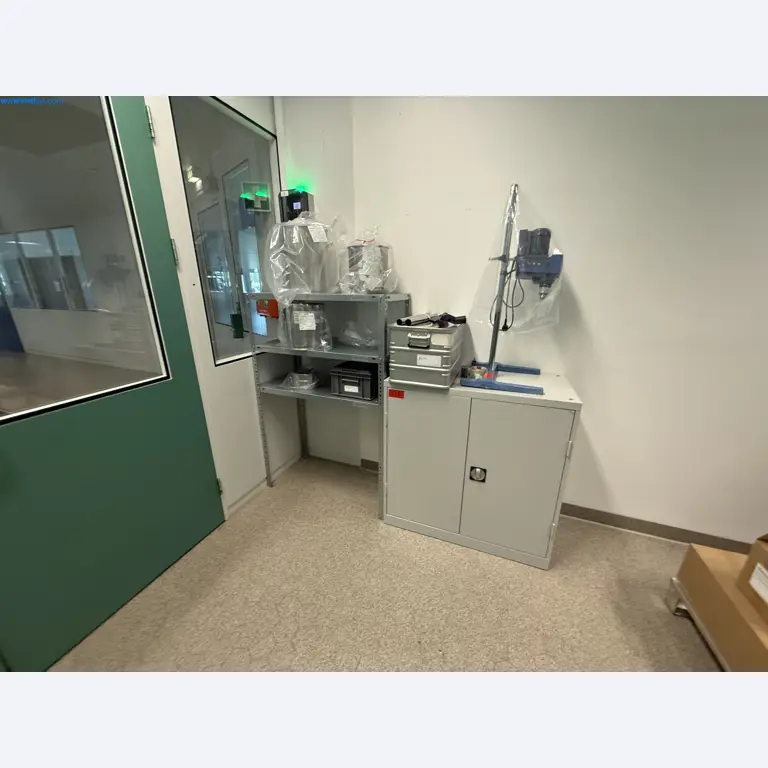 Instalações de produção e embalagem farmacêuticas / Equipamentos de laboratório e operacionais-2