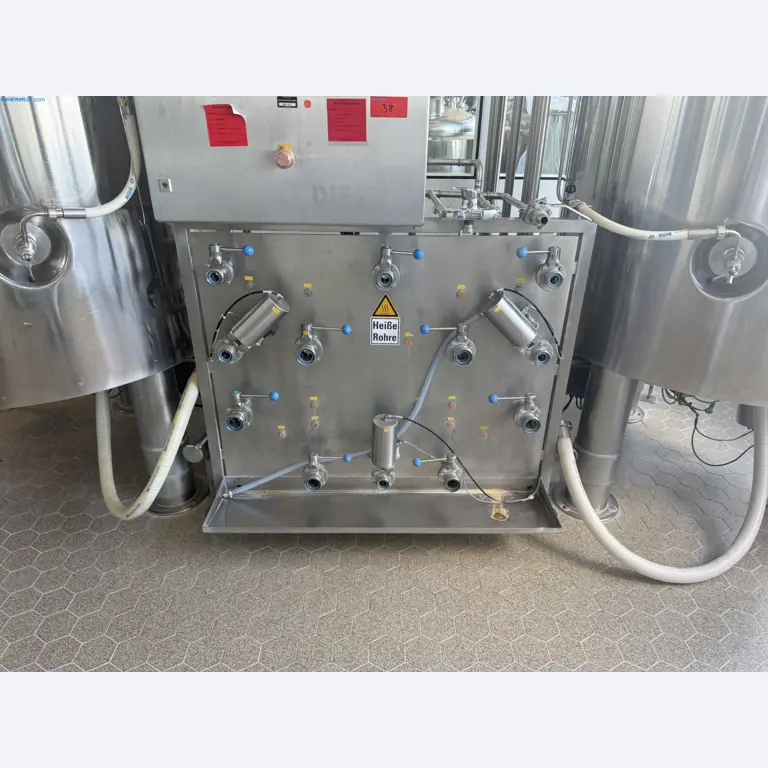 Instalações de produção e embalagem farmacêuticas / Equipamentos de laboratório e operacionais-2