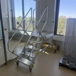 Plataforma de alumínio Munk/Günzburger Steigtechnik