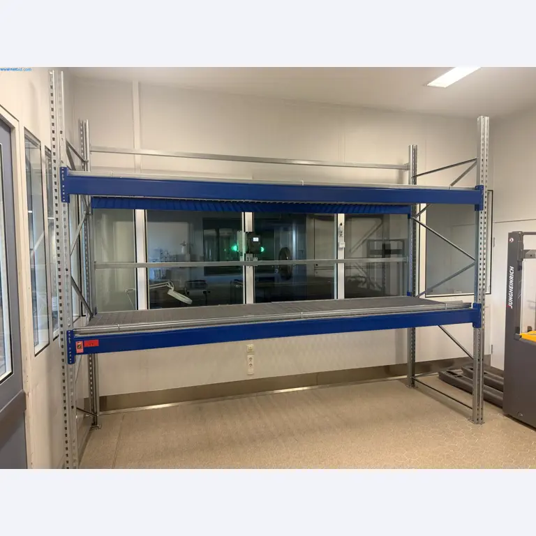 Instalações de produção e embalagem farmacêuticas / Equipamentos de laboratório e operacionais-3