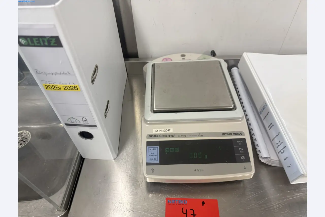 Instalações de produção e embalagem farmacêuticas / Equipamentos de laboratório e operacionais-1