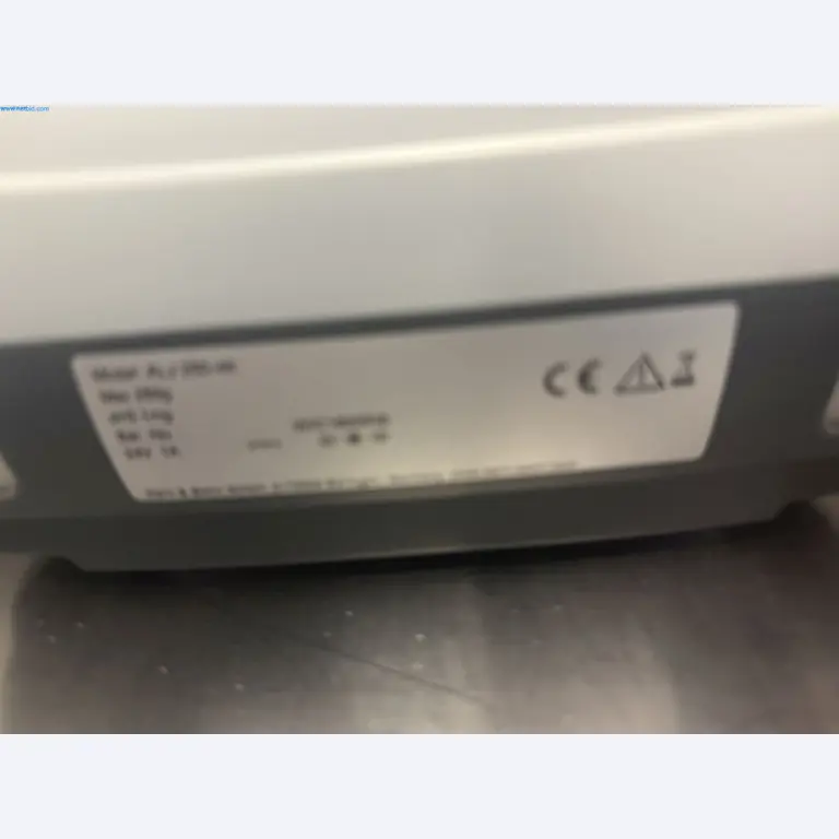 Instalações de produção e embalagem farmacêuticas / Equipamentos de laboratório e operacionais-2