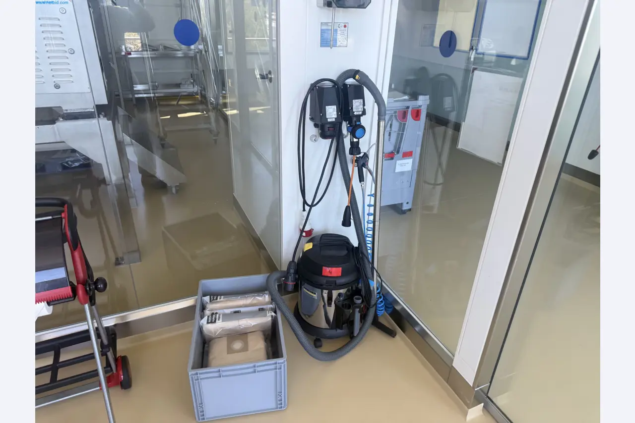 Instalações de produção e embalagem farmacêuticas / Equipamentos de laboratório e operacionais-1