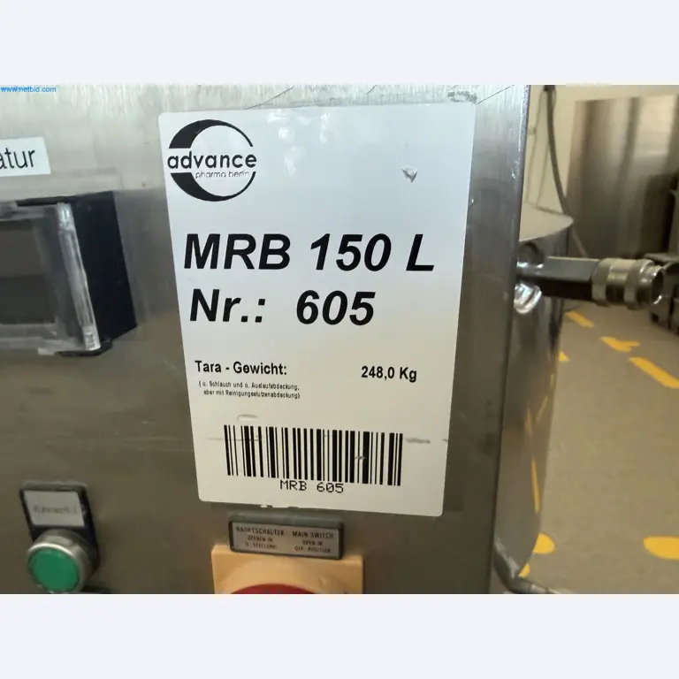 Instalações de produção e embalagem farmacêuticas / Equipamentos de laboratório e operacionais-5