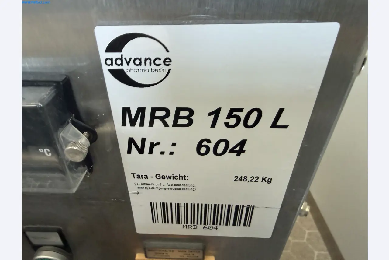 Instalações de produção e embalagem farmacêuticas / Equipamentos de laboratório e operacionais-4