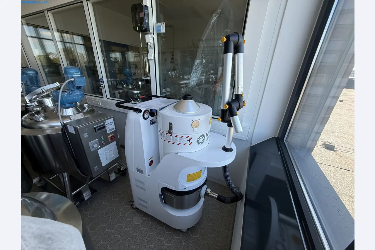 Instalações de produção e embalagem farmacêuticas / Equipamentos de laboratório e operacionais-2