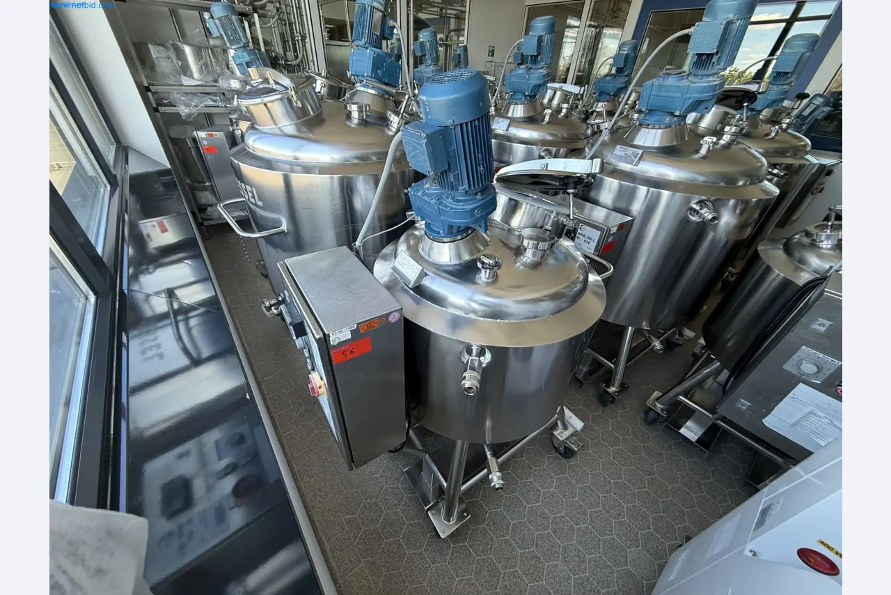 Instalações de produção e embalagem farmacêuticas / Equipamentos de laboratório e operacionais-1