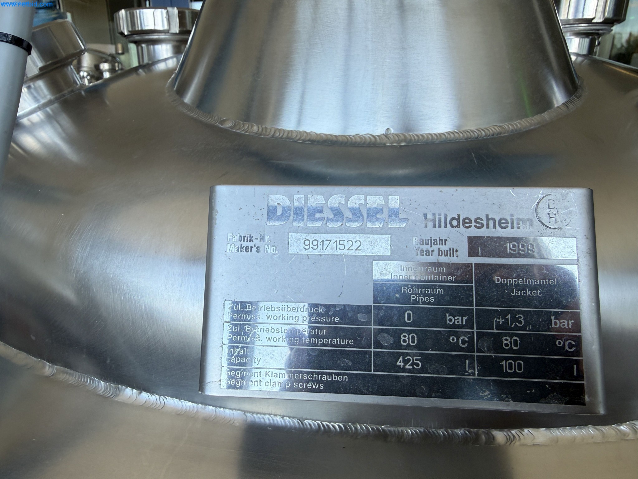 Instalações de produção e embalagem farmacêuticas / Equipamentos de laboratório e operacionais-2