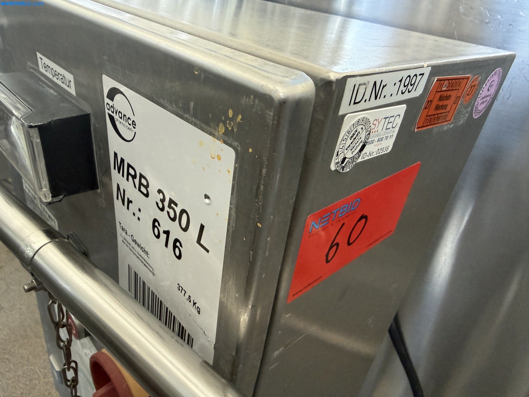 Instalações de produção e embalagem farmacêuticas / Equipamentos de laboratório e operacionais-4