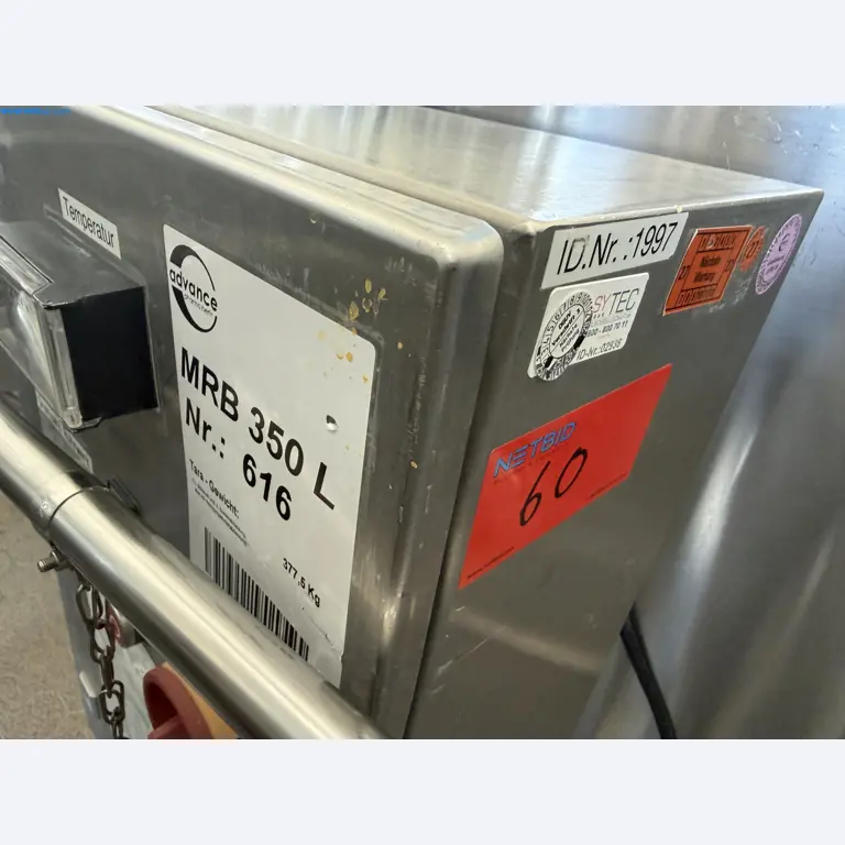 Instalações de produção e embalagem farmacêuticas / Equipamentos de laboratório e operacionais-4