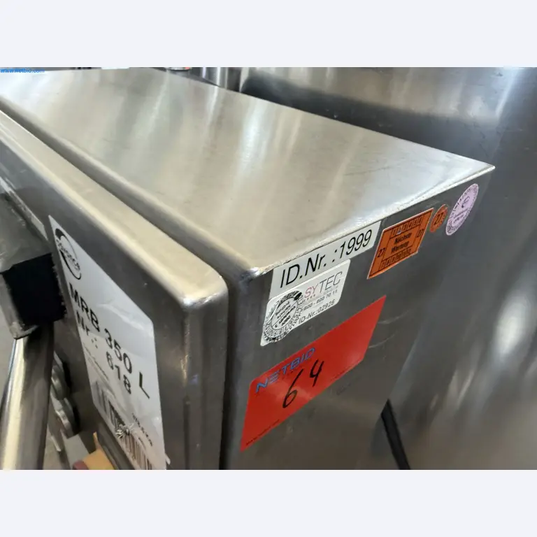 Instalações de produção e embalagem farmacêuticas / Equipamentos de laboratório e operacionais-4
