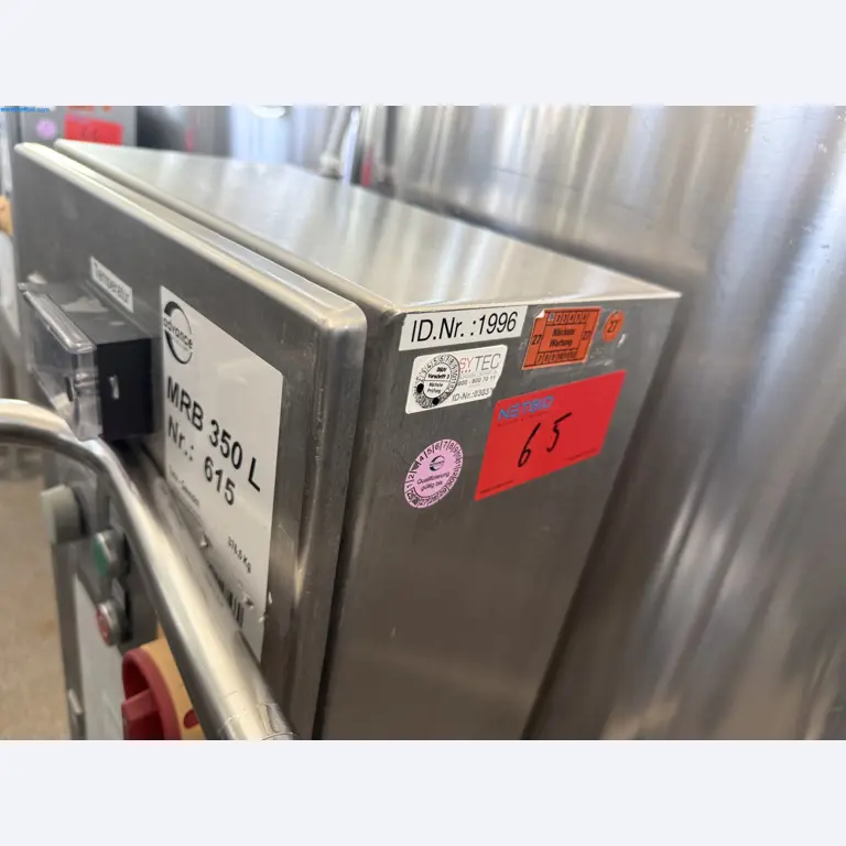 Instalações de produção e embalagem farmacêuticas / Equipamentos de laboratório e operacionais-1