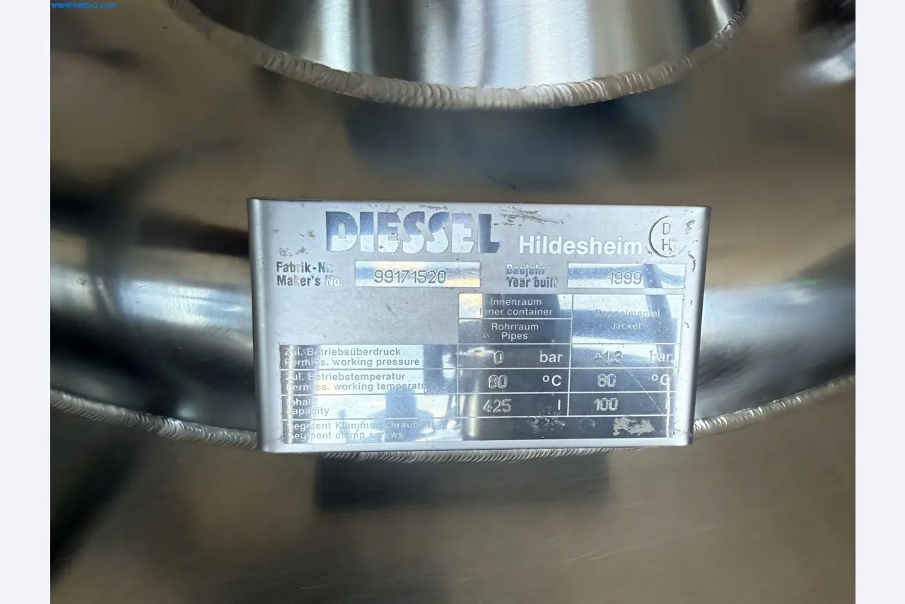 Instalações de produção e embalagem farmacêuticas / Equipamentos de laboratório e operacionais-3