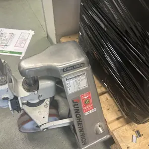 Pallet jack