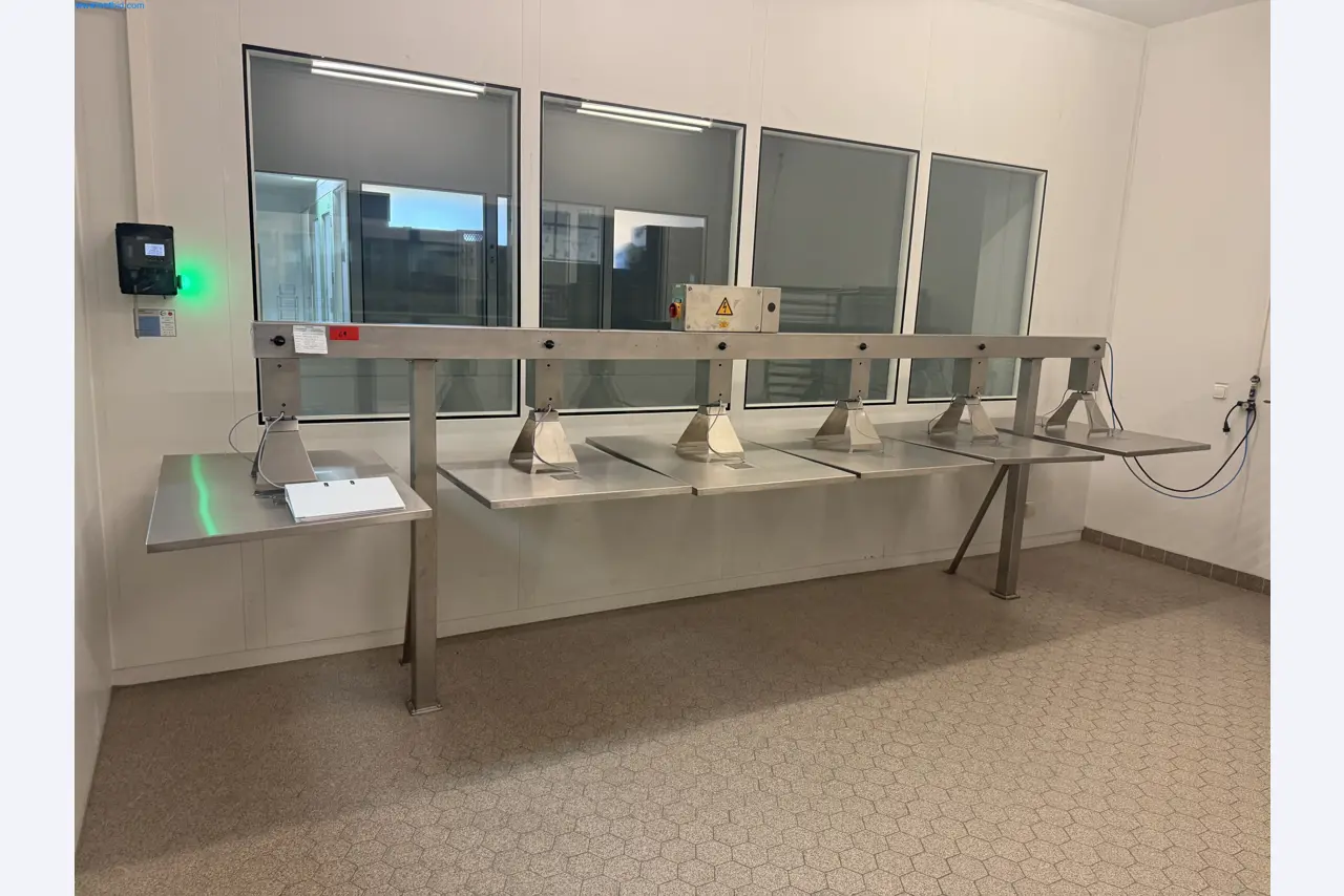 Instalações de produção e embalagem farmacêuticas / Equipamentos de laboratório e operacionais-1