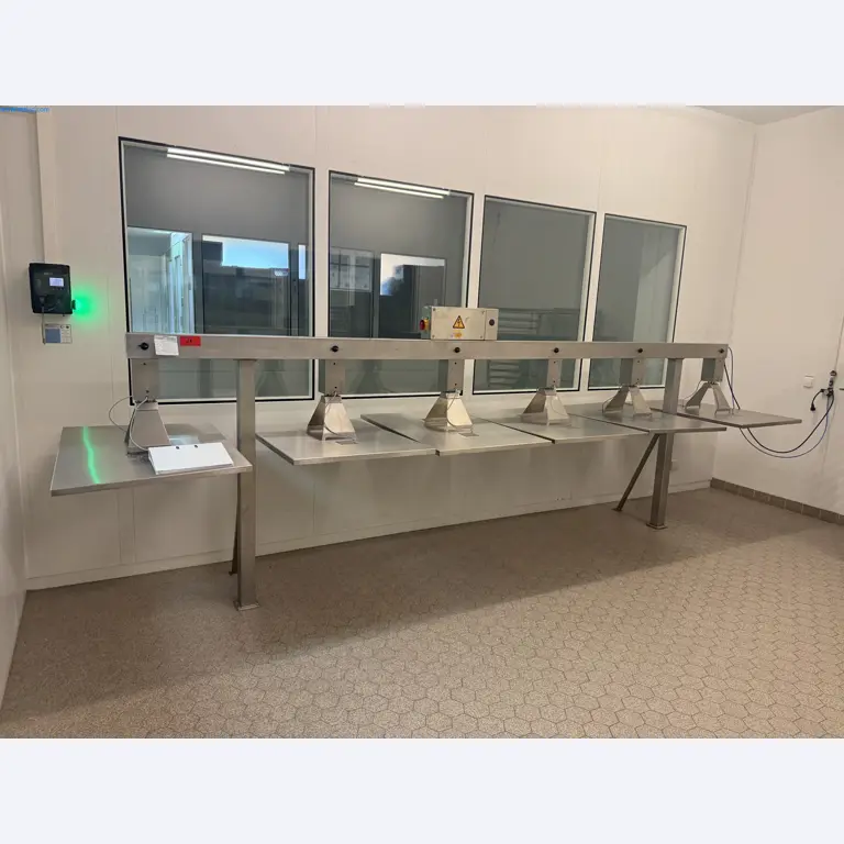 Instalações de produção e embalagem farmacêuticas / Equipamentos de laboratório e operacionais-1