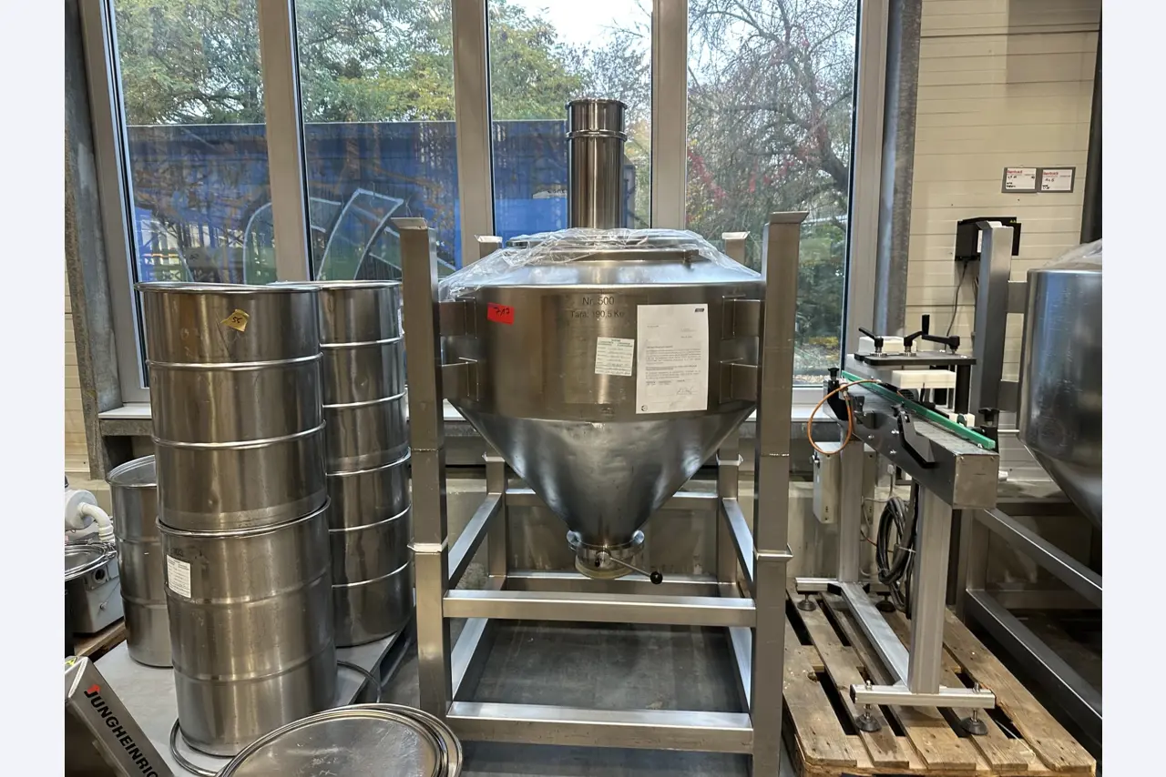Pharmaceutical Production and Packaging Equipment / Laboratory and Plant Equipment-1
