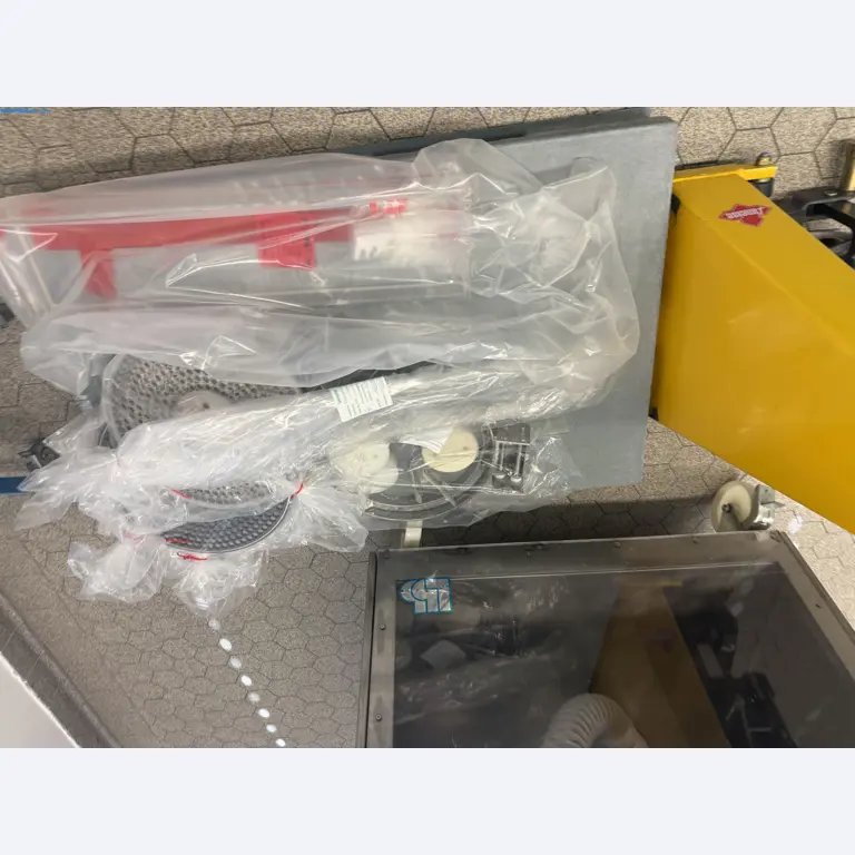Instalações de produção e embalagem farmacêuticas / Equipamentos de laboratório e operacionais-3