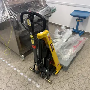 Transpalete elétrico de tesoura Ameise ACX10E 540X1170