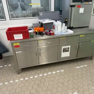 Bancada de trabalho em aço inoxidável