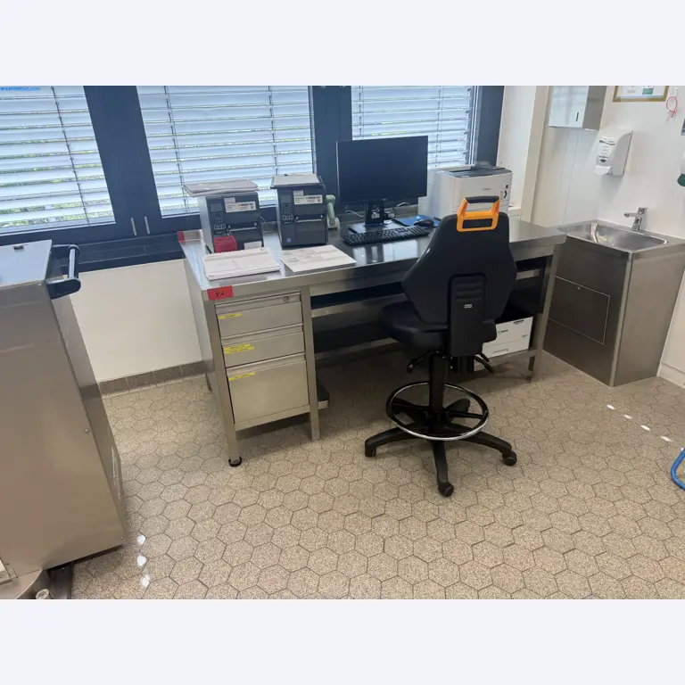 Instalações de produção e embalagem farmacêuticas / Equipamentos de laboratório e operacionais-2
