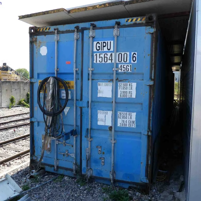 40-foot shipping container