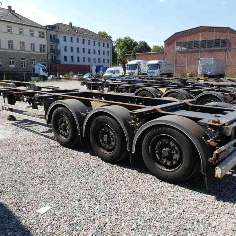3-Axle Container Chassis Kässbohrer CS