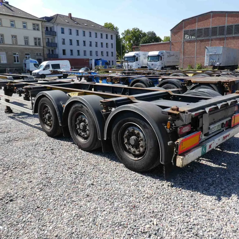 3-Axle Container Chassis Kässbohrer CS