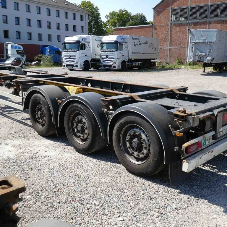 3-Axle Container Chassis Kässbohrer CS