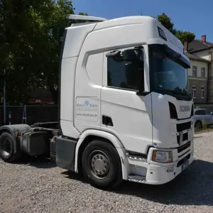 Tractor-trailer Scania R450