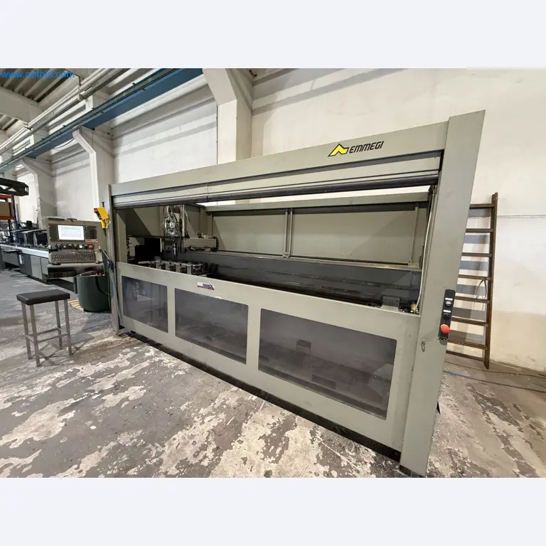 Emmegi Phantomatic T4 A machining center and ELMAG UFM 125 universal milling machine-1