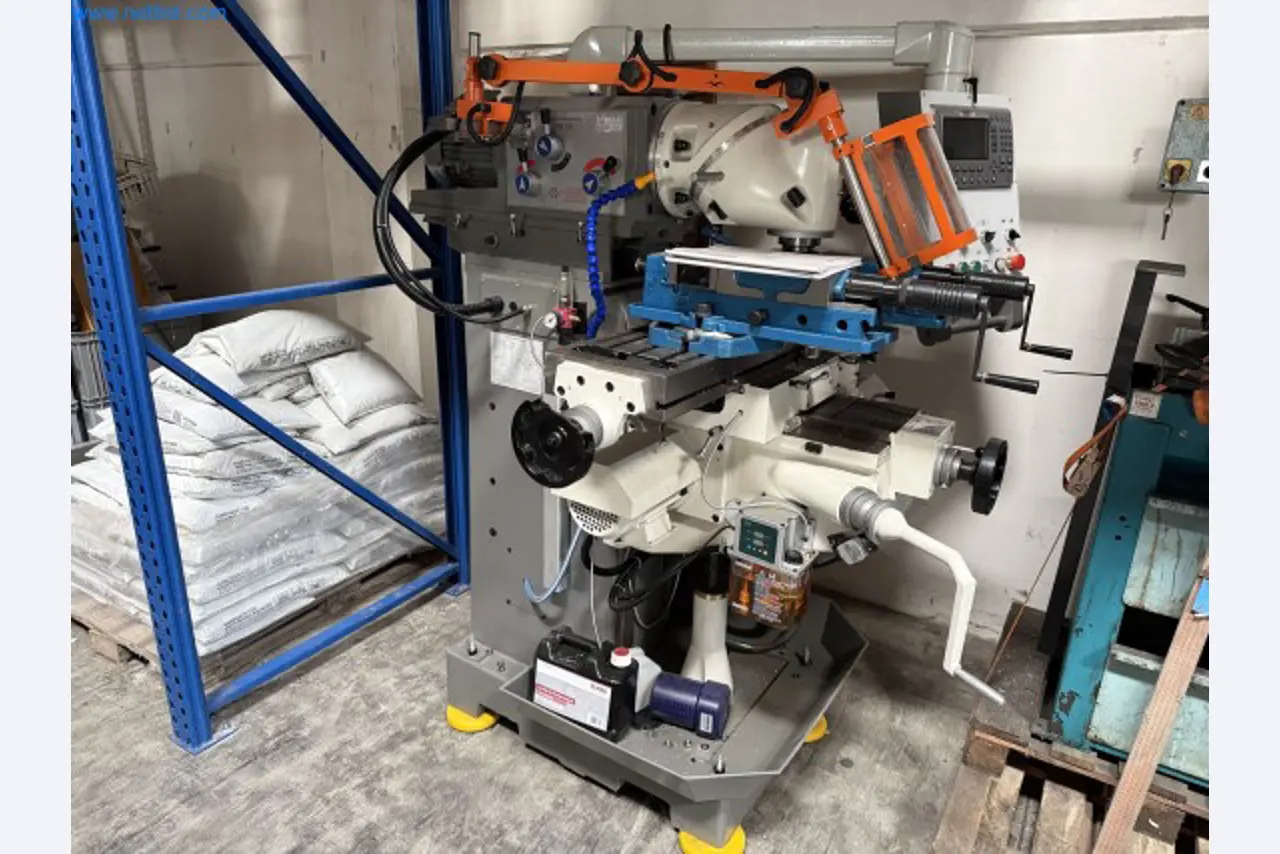 Emmegi Phantomatic T4 A machining center and ELMAG UFM 125 universal milling machine-5