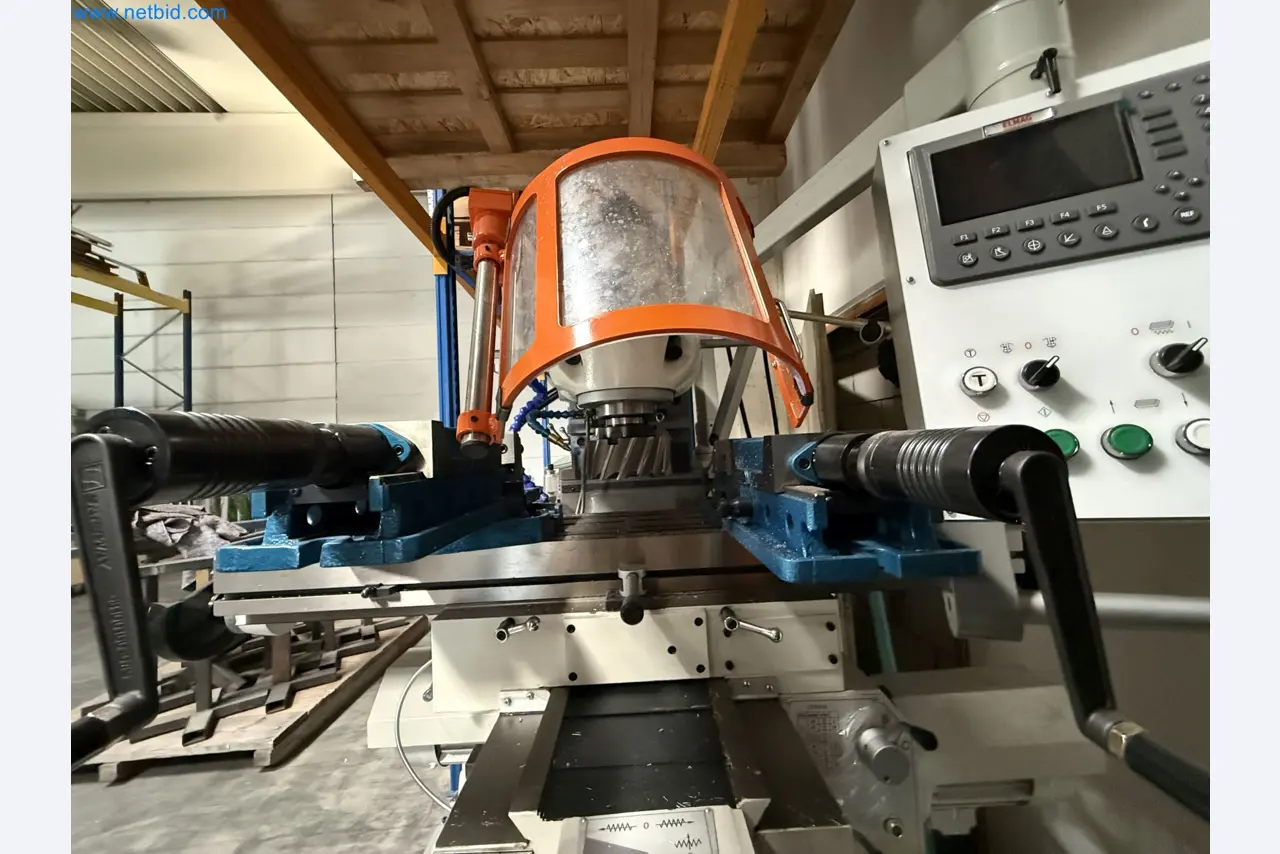 Emmegi Phantomatic T4 A machining center and ELMAG UFM 125 universal milling machine-14