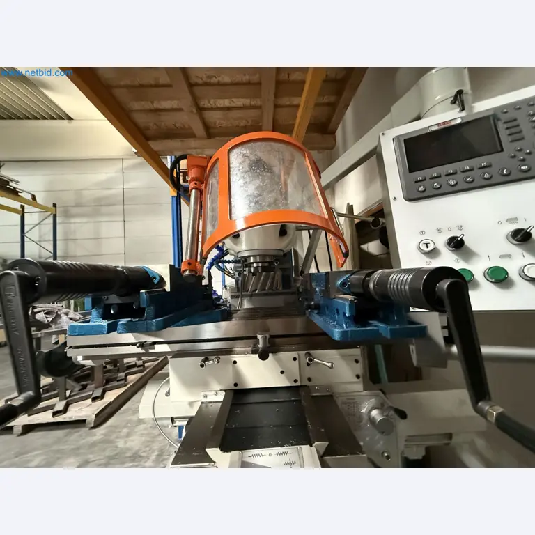 Emmegi Phantomatic T4 A machining center and ELMAG UFM 125 universal milling machine-14