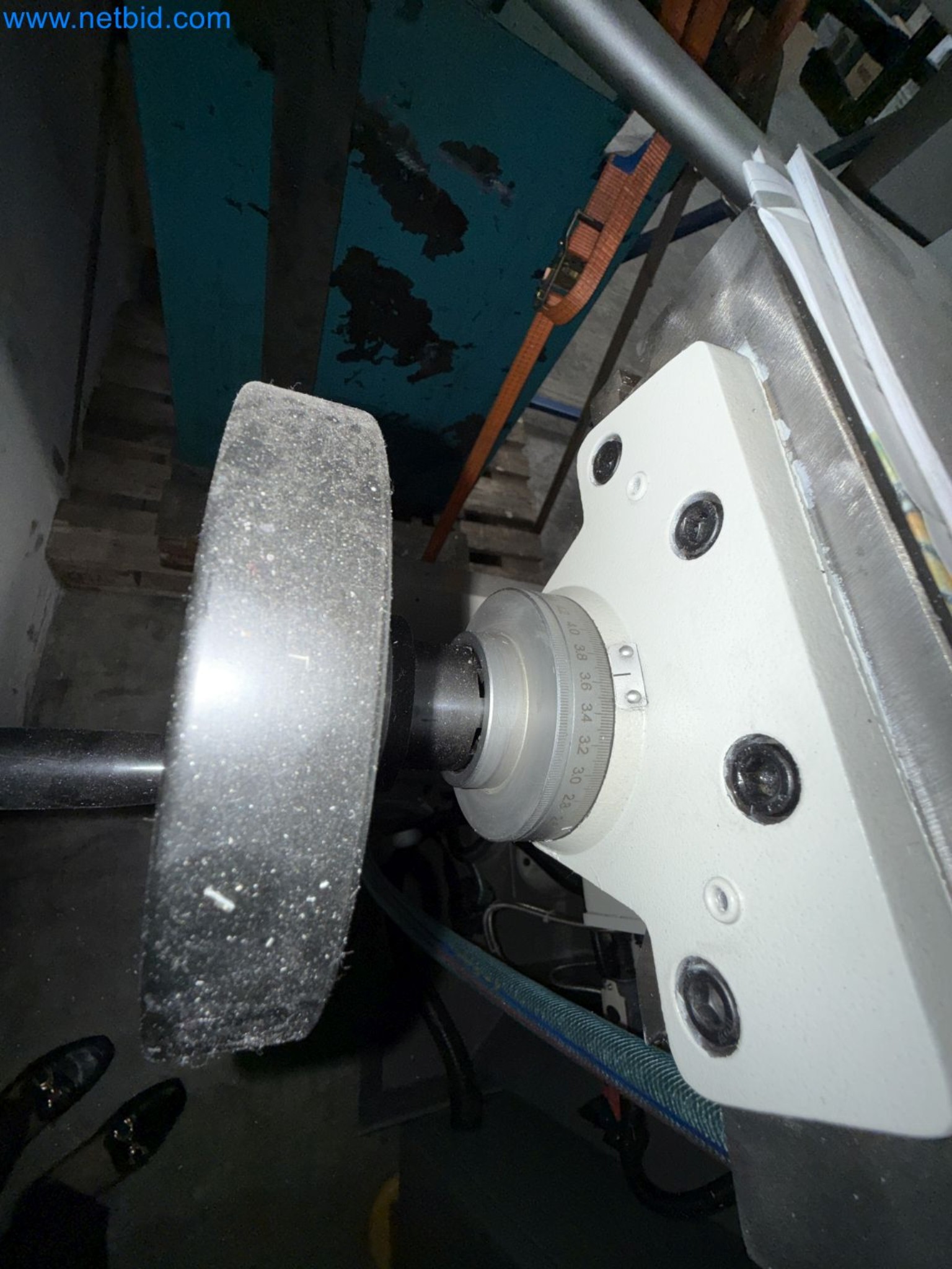 Emmegi Phantomatic T4 A machining center and ELMAG UFM 125 universal milling machine-21