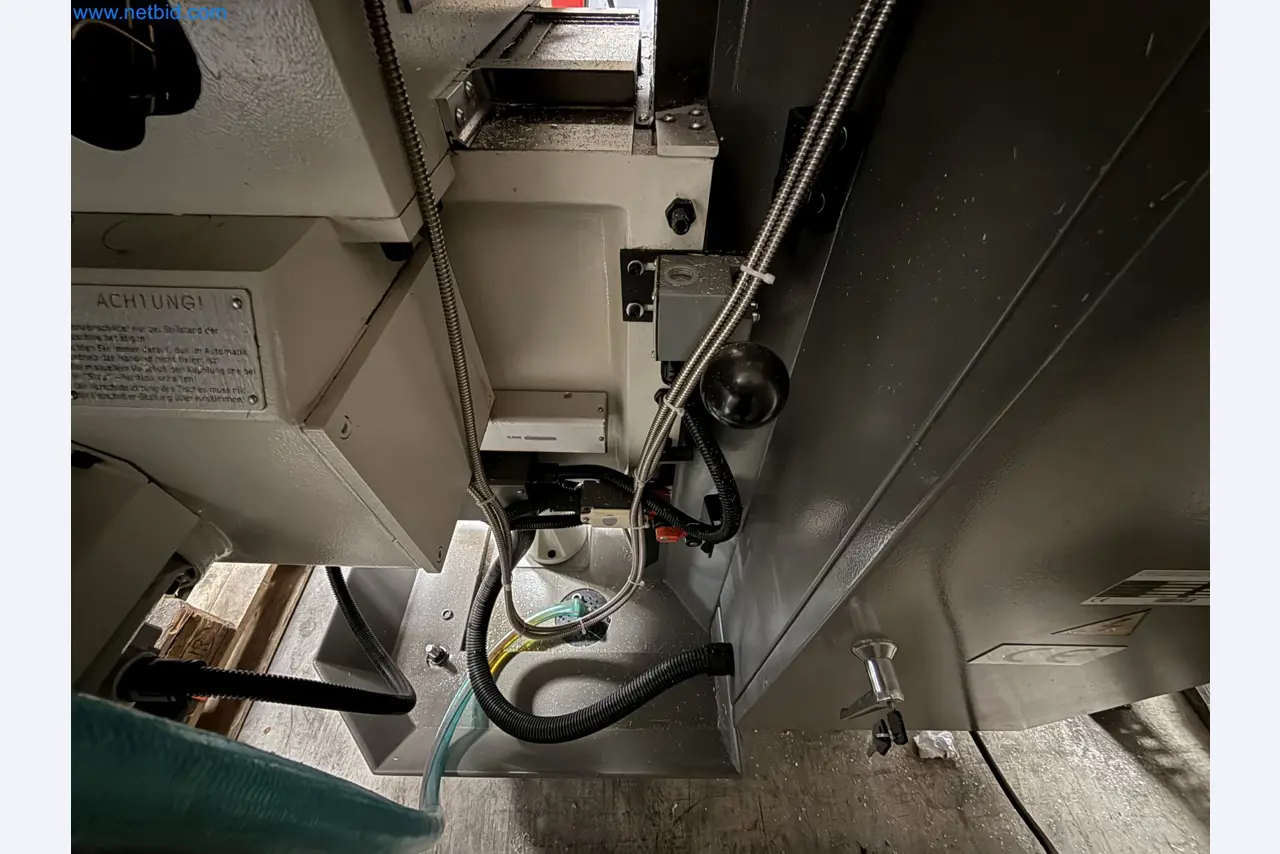 Emmegi Phantomatic T4 A machining center and ELMAG UFM 125 universal milling machine-25