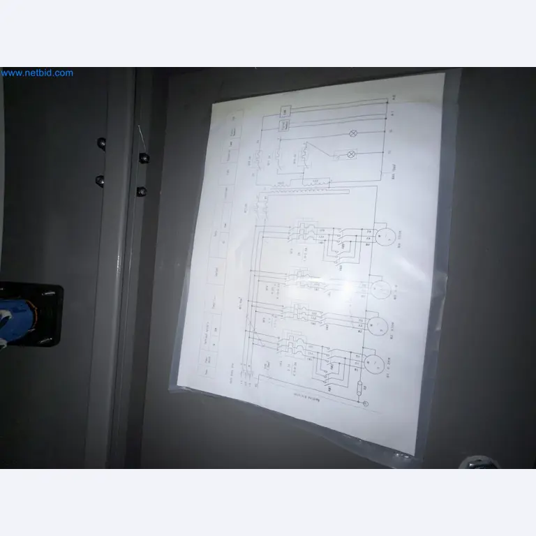 Emmegi Phantomatic T4 A machining center and ELMAG UFM 125 universal milling machine-28