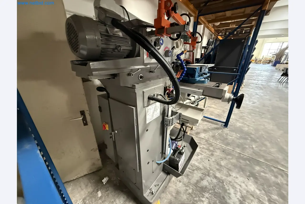Emmegi Phantomatic T4 A machining center and ELMAG UFM 125 universal milling machine-2