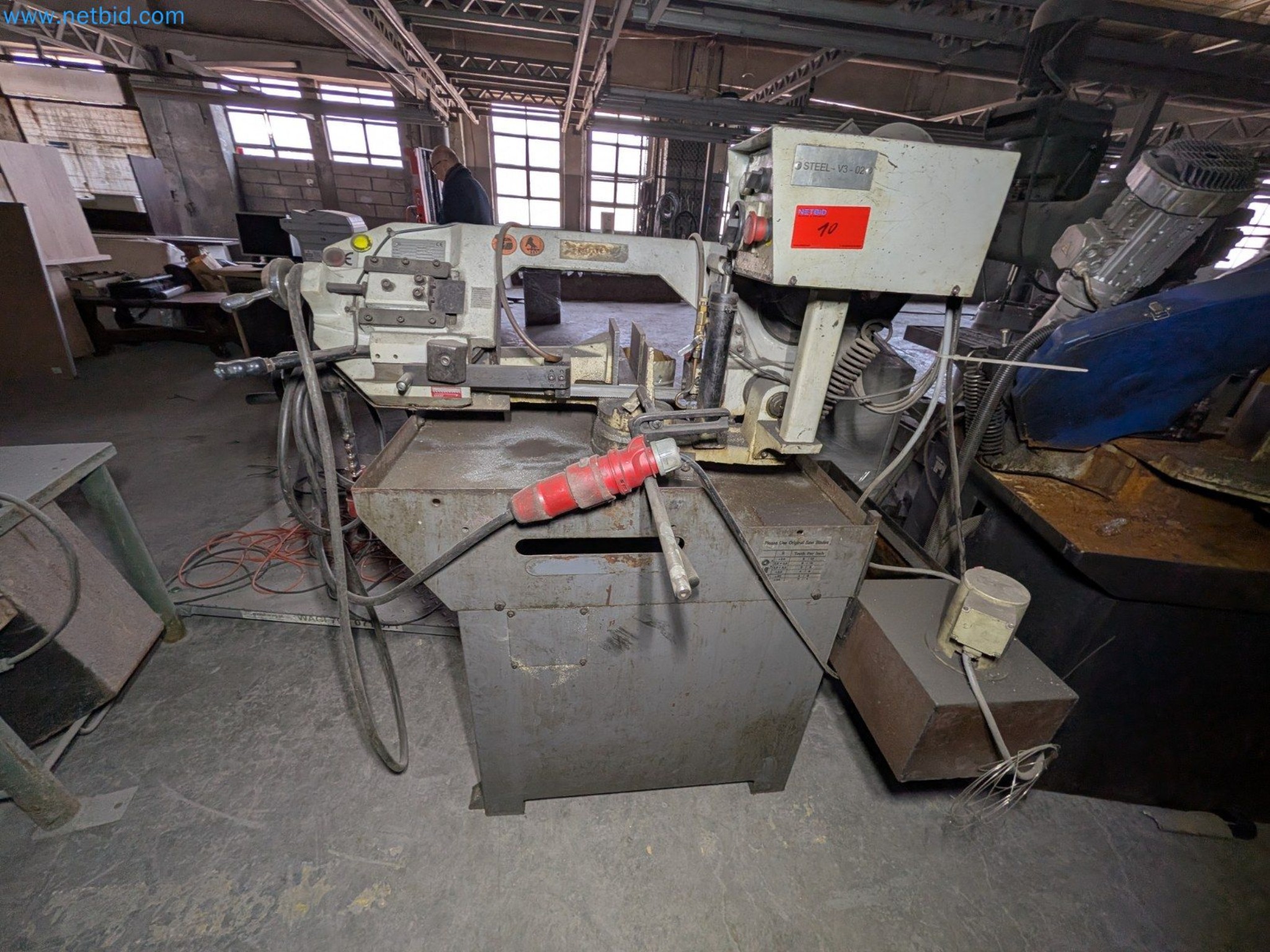 Metalworking machines


-2