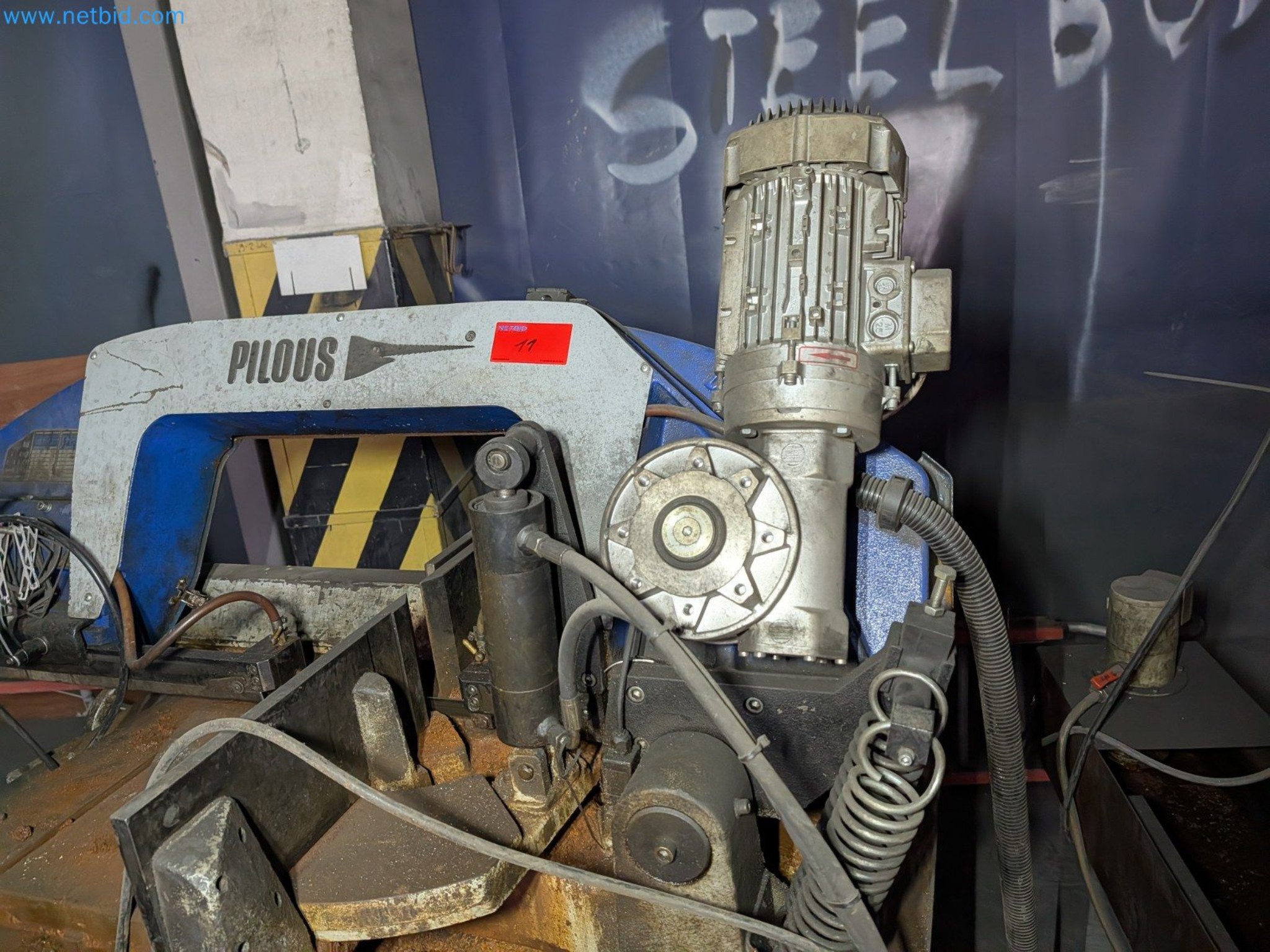 Metalworking machines


-2