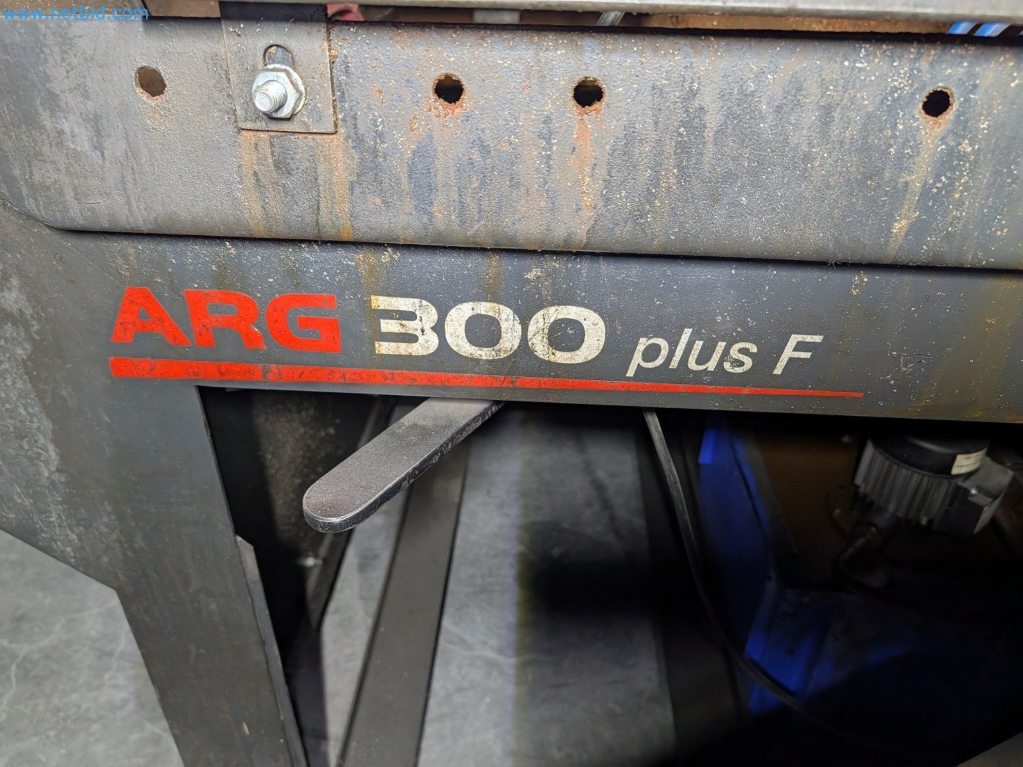 Metalworking machines


-4
