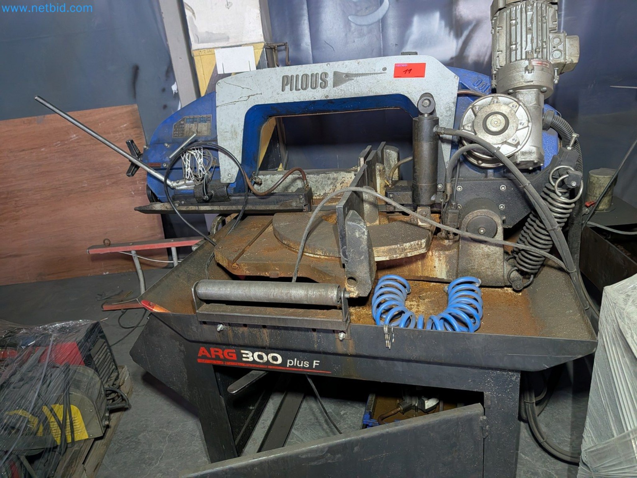 Metalworking machines


-6