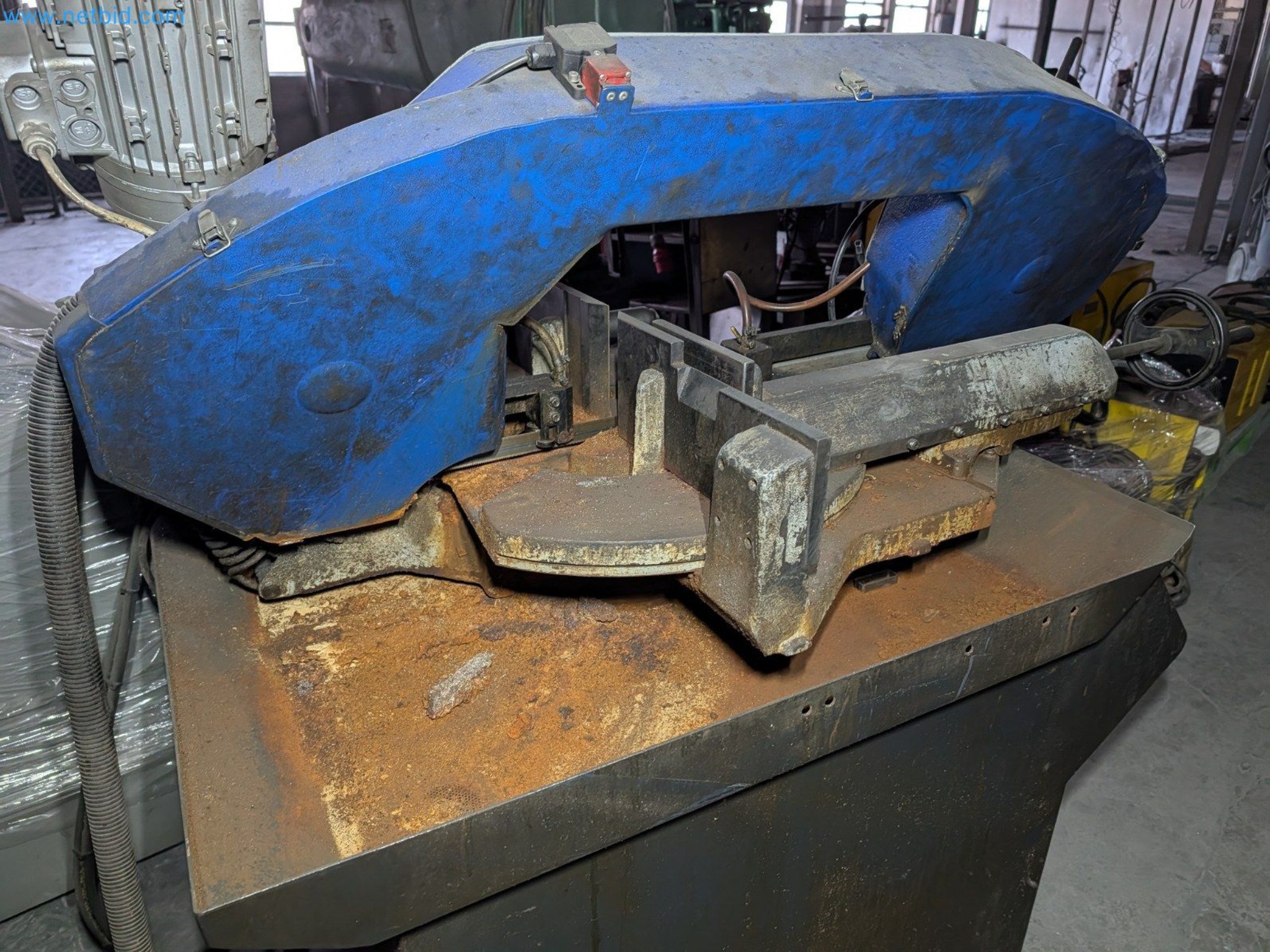 Metalworking machines


-8