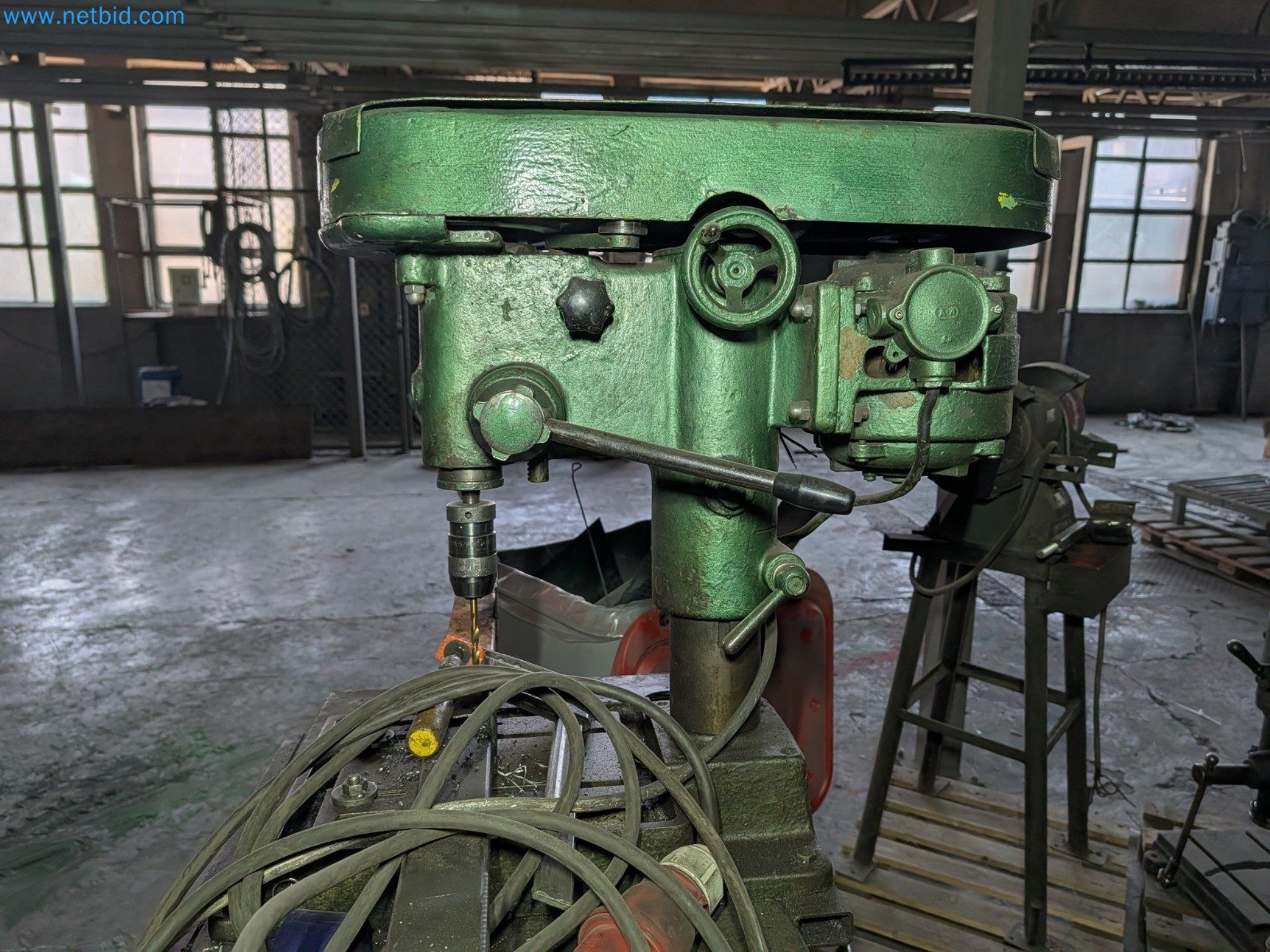 Metalworking machines


-7