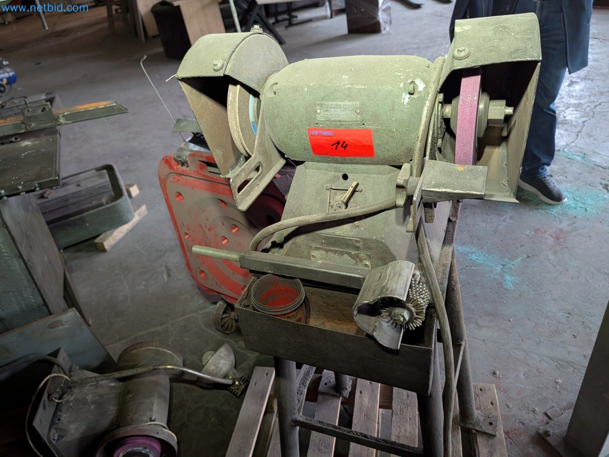 Metalworking machines


-1