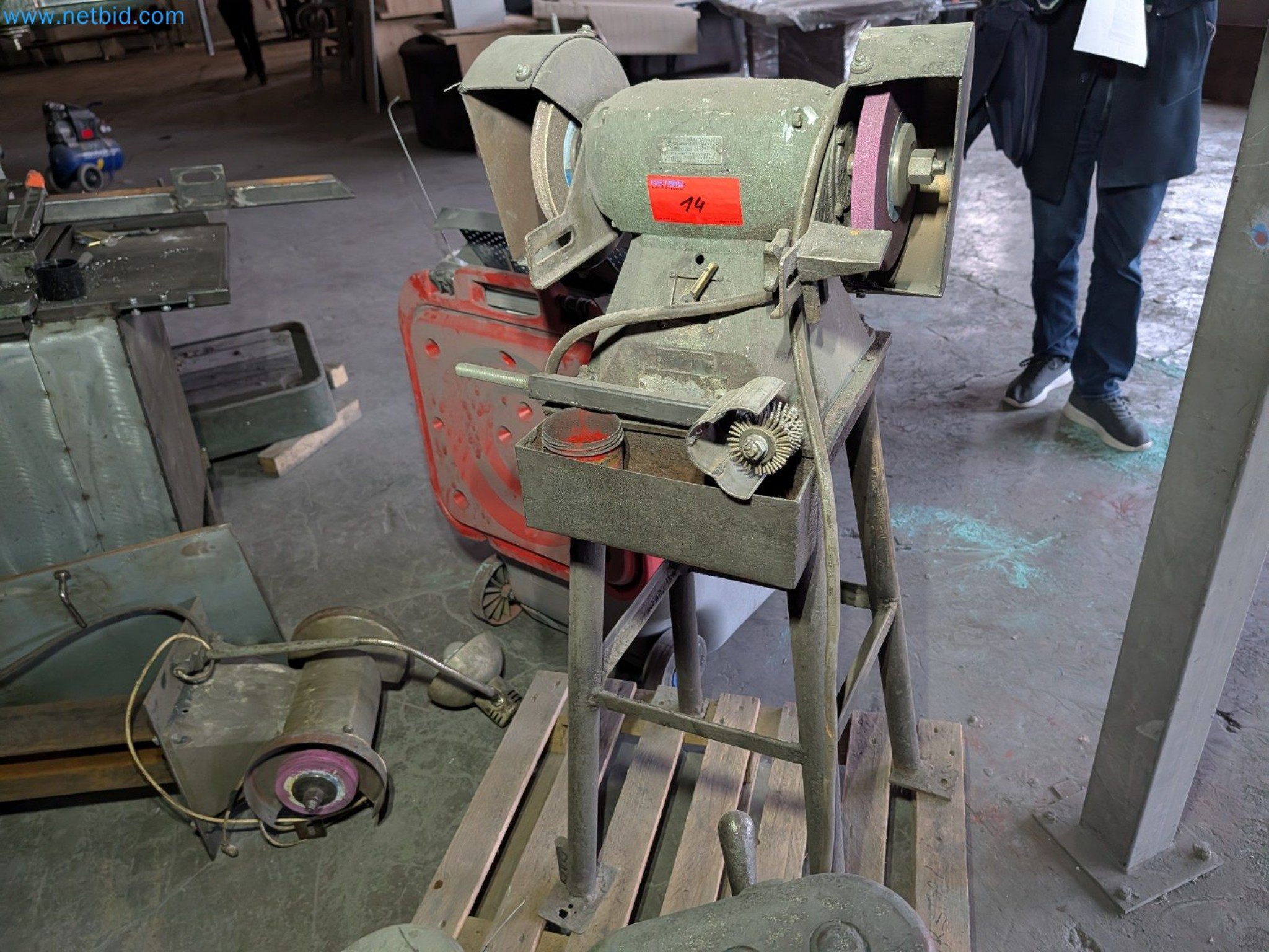 Metalworking machines


-3