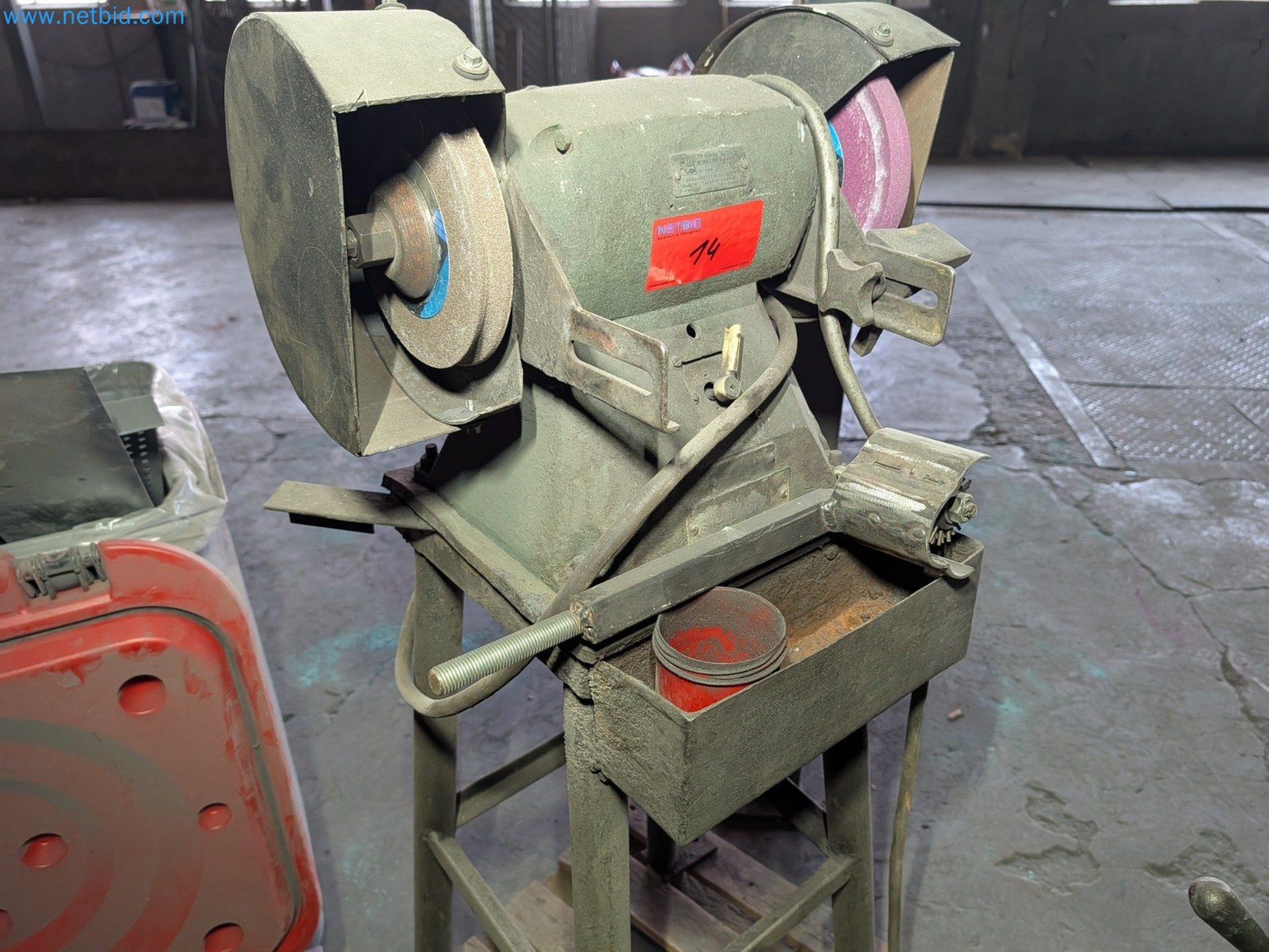 Metalworking machines


-6