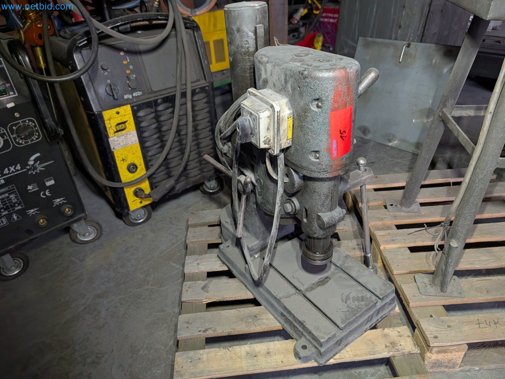 Metalworking machines


-1