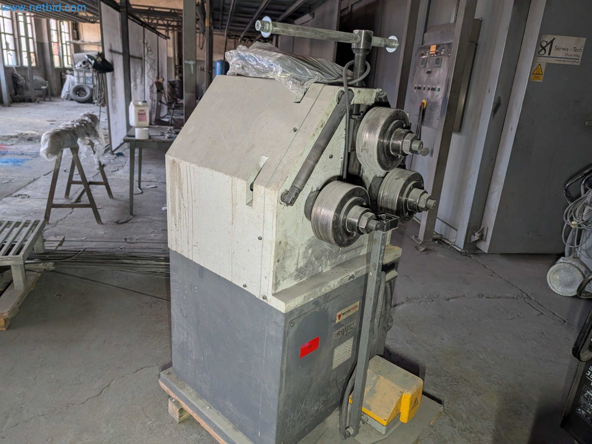 Metalworking machines


-1