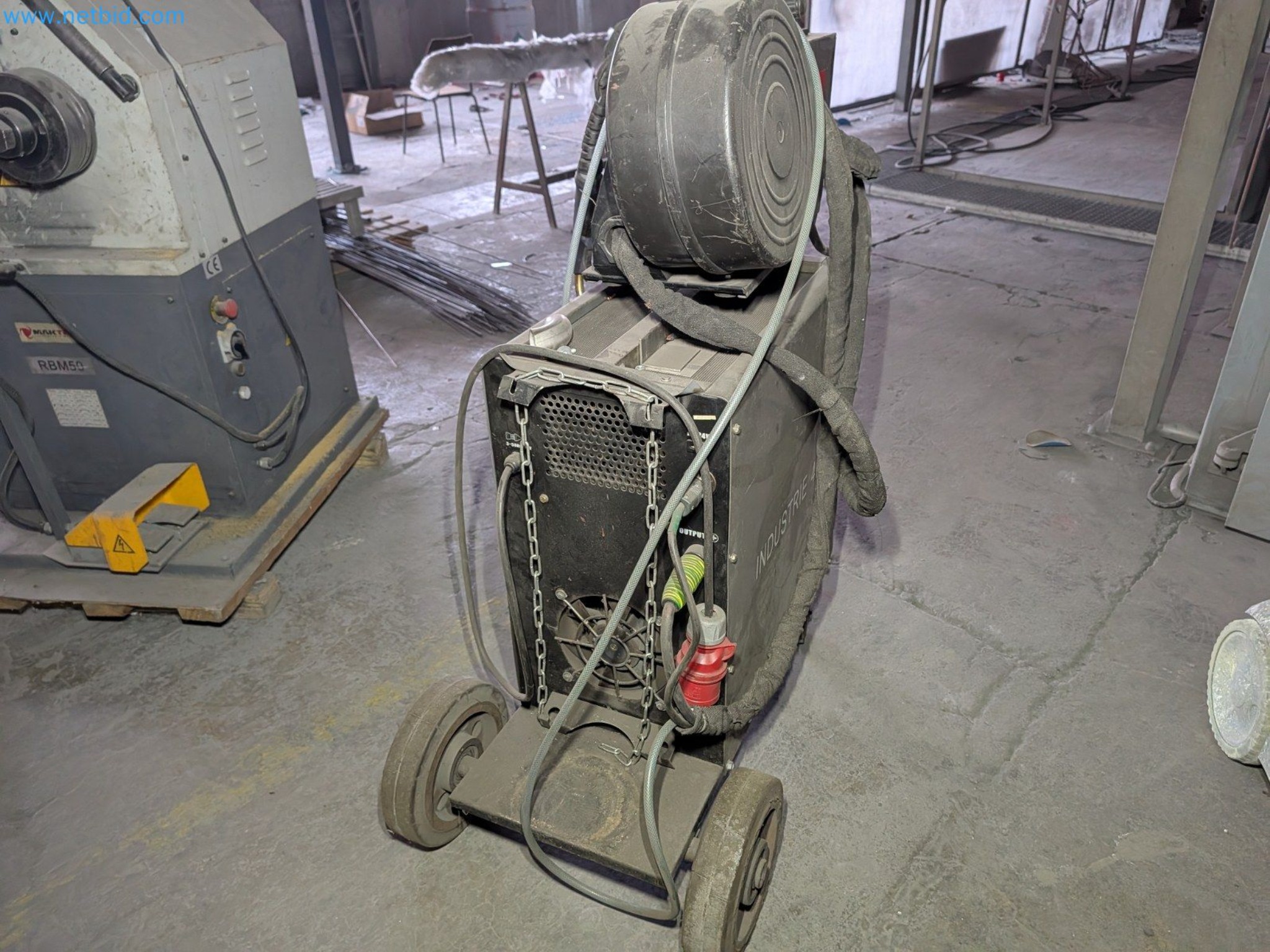 Metalworking machines


-6